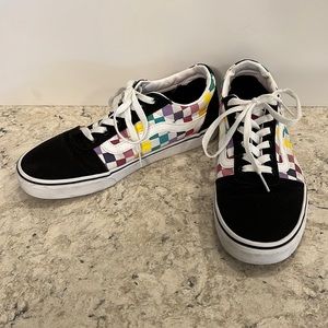 Rainbow checkered vans lace up sz 9.5 Low top skater, recently laundered.